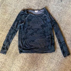Sundry Pullover